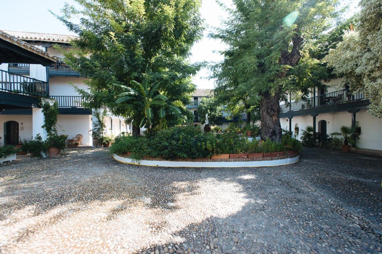 Aitana'S Retreat With Charming Garden Apartamento Sevilha Exterior foto